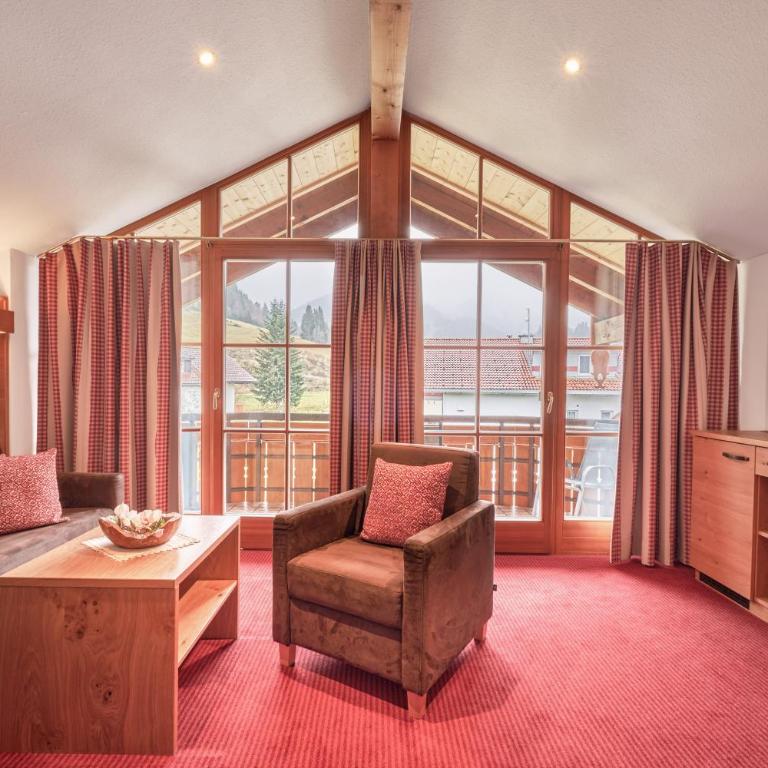 Landhotel Berghof - Suite mit 2 Schlafzimmern - 2