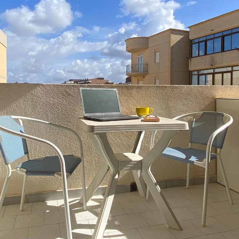 La Salinella - Appartamento con 1 Camera da Letto con Balcone e Vista Città - 14