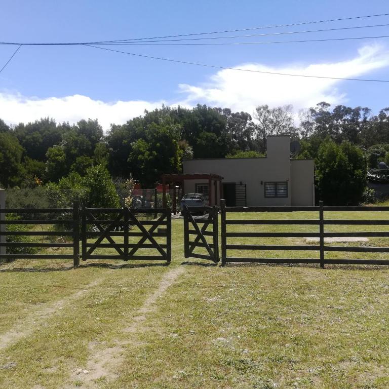 La casita Zabala - Two-Bedroom House - 2