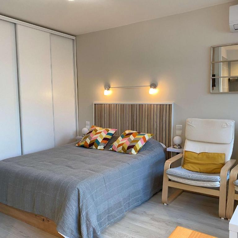 Studio Confort en Face des Thermes - Loggia, Clim, Parking - Balaruc-les-Bains - FR-1-553-243 - Studio - 3