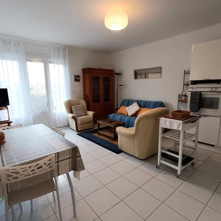 Appartement avec WIFI, au centre-ville de Perros-Guirec - FR-1-368-406 - Apartment - 2