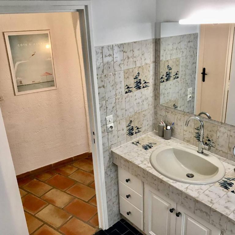 Petite villa 4 pers, plage à 1 km, tout confort, animaux acceptés - FR-1-768-64 - Villa - 5