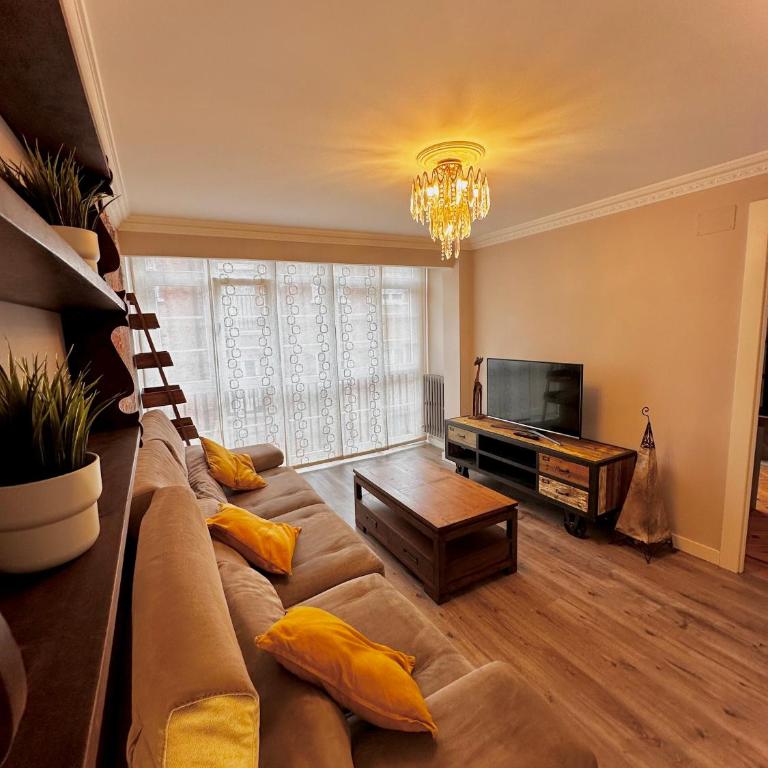 AtuaireHome Vista catedral de Burgos - Apartamento de 3 dormitorios - 15