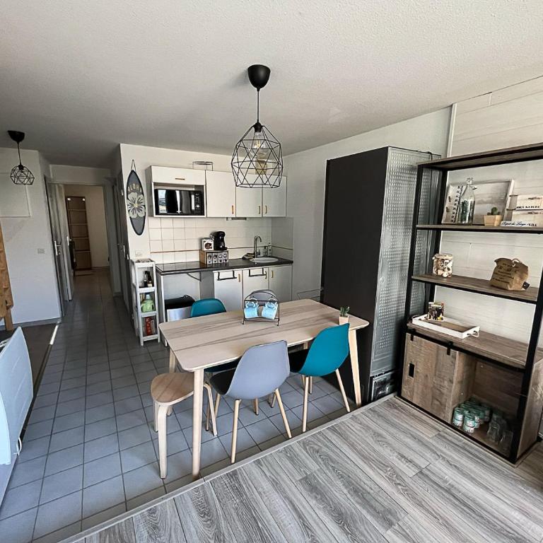 Appart très cosy jusqu'à 6 pers, Lac du Salonique - Appartement - 11