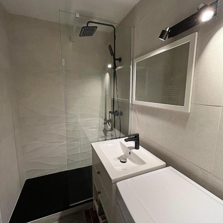 Appart très cosy jusqu'à 6 pers, Lac du Salonique - Appartement - 12