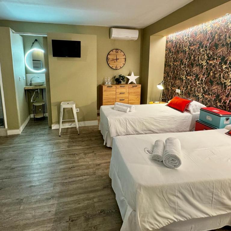 TAK Boutique Old Town Marbella - Habitación Superior con cama extragrande - 2