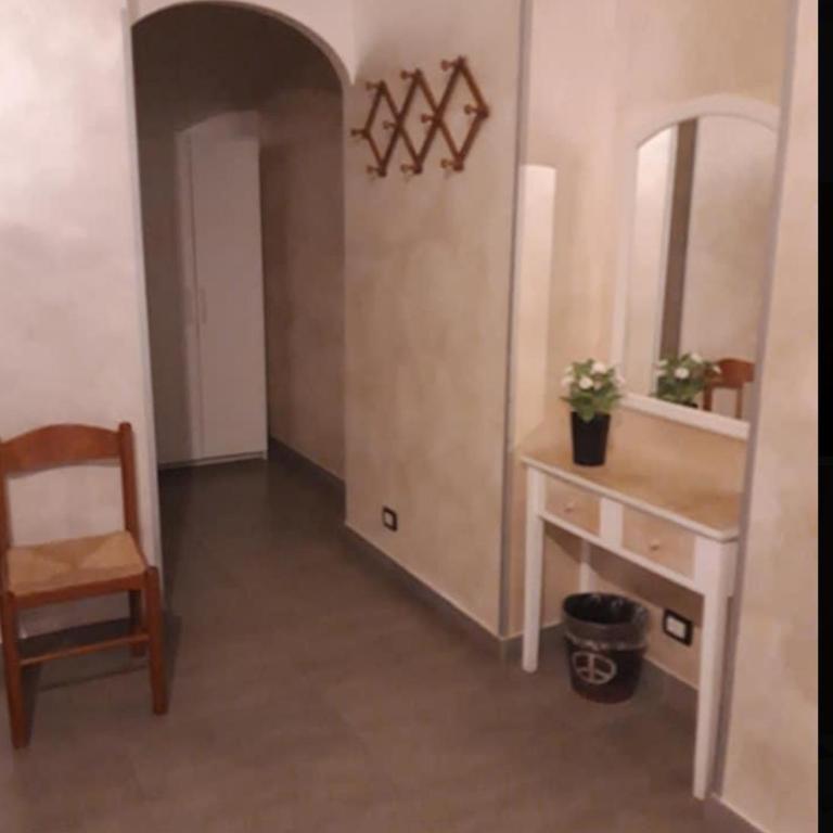 Giorgia Airport 2 Fiumicino - Camera Tripla con Bagno Privato - 19