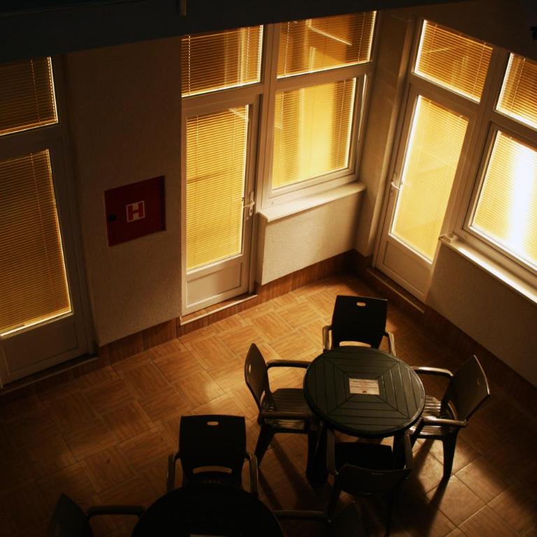 Hostel Mak - Četvorokrevetna Soba sa Sopstvenim Kupatilom - 7