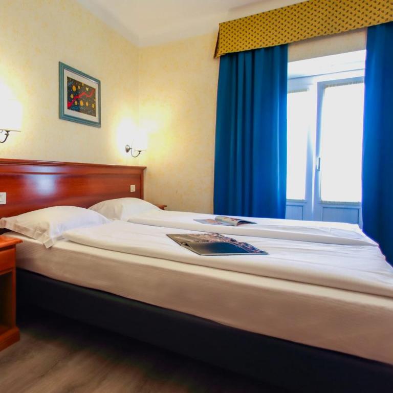 Hotel Garnì Riviera - Camera Doppia con Letti Singoli - 2