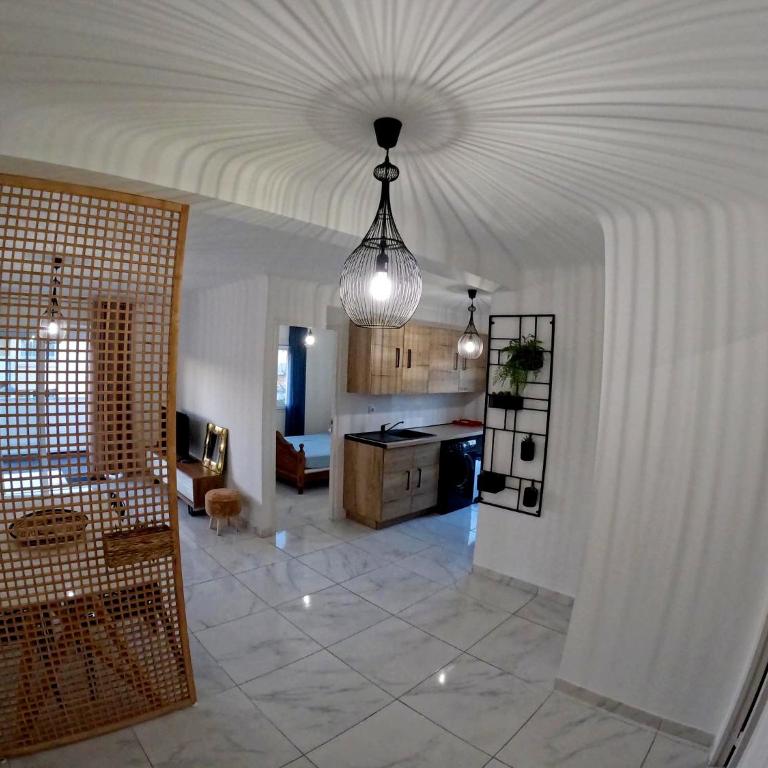 PLAGE ET PORT DE SANARY a PIED - Appartement 2 Chambres - 4
