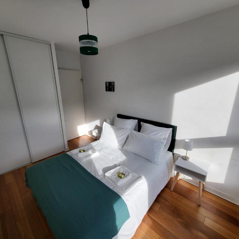 Paris Montmartre Chic - Appartement 3 Chambres - 11