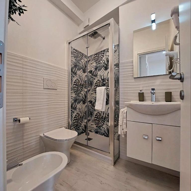 Tre Fiori - Camera Matrimoniale con Bagno Privato - 6