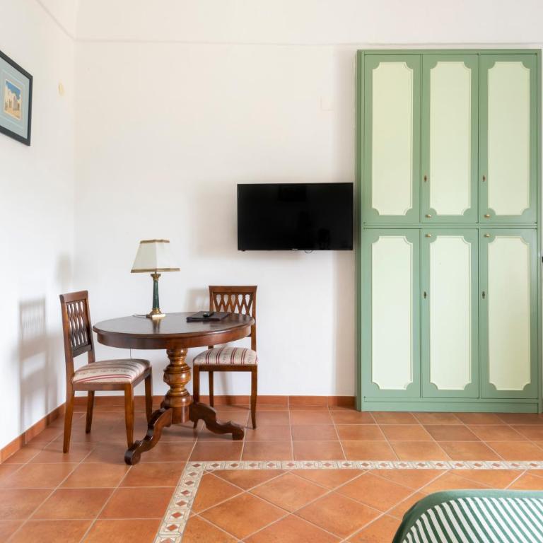Villa il Turro - Camera Matrimoniale con Bagno Privato Esterno - 8