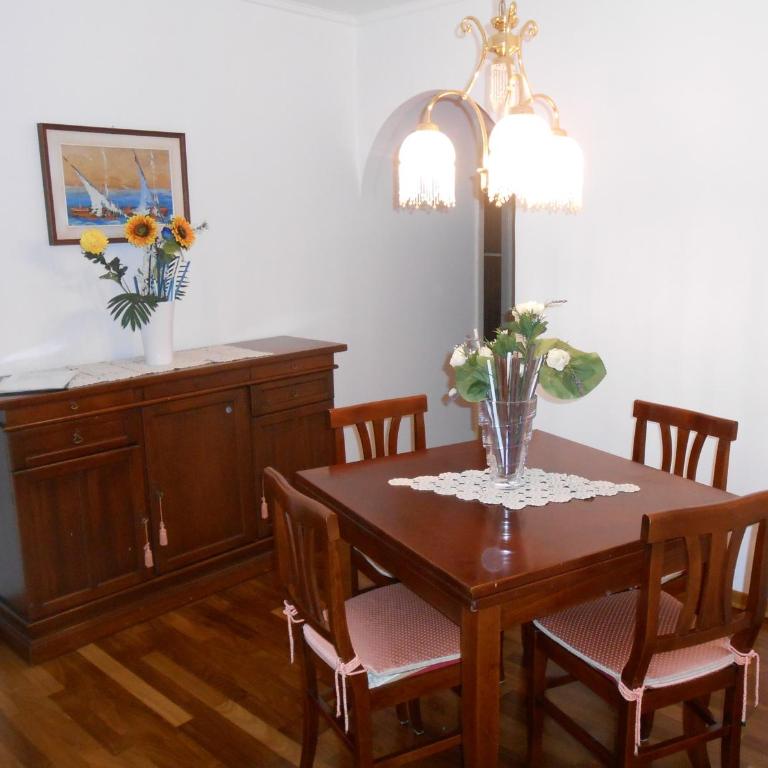 Apartment Trieste Casa Vacanze NATASCIA - Appartamento Familiare con 2 Camere da Letto e Vista - 11