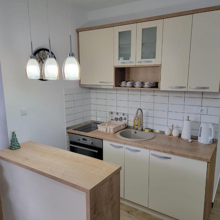 Family Apartman - Two-Bedroom Apartment - 5