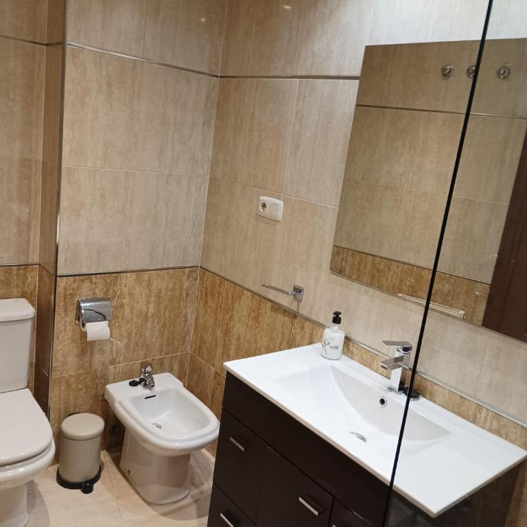 Centro GASCONA-CAMPOAMOR con terraza privada, garaje y wifi gratuito - Apartamento de 2 dormitorios - 13