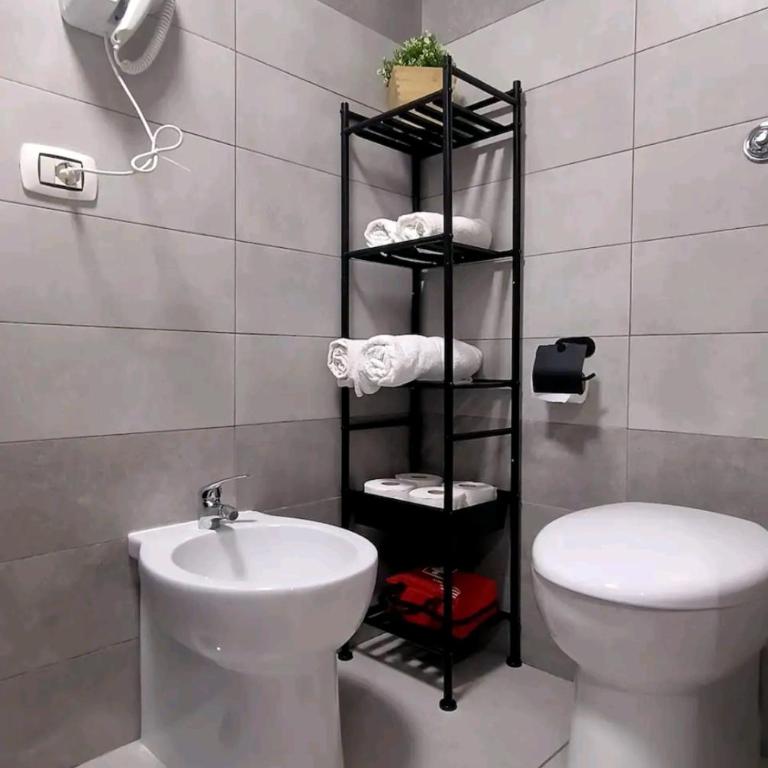 GIANNI'S HOME Spaccanapoli - Appartamento con 1 Camera da Letto - 44
