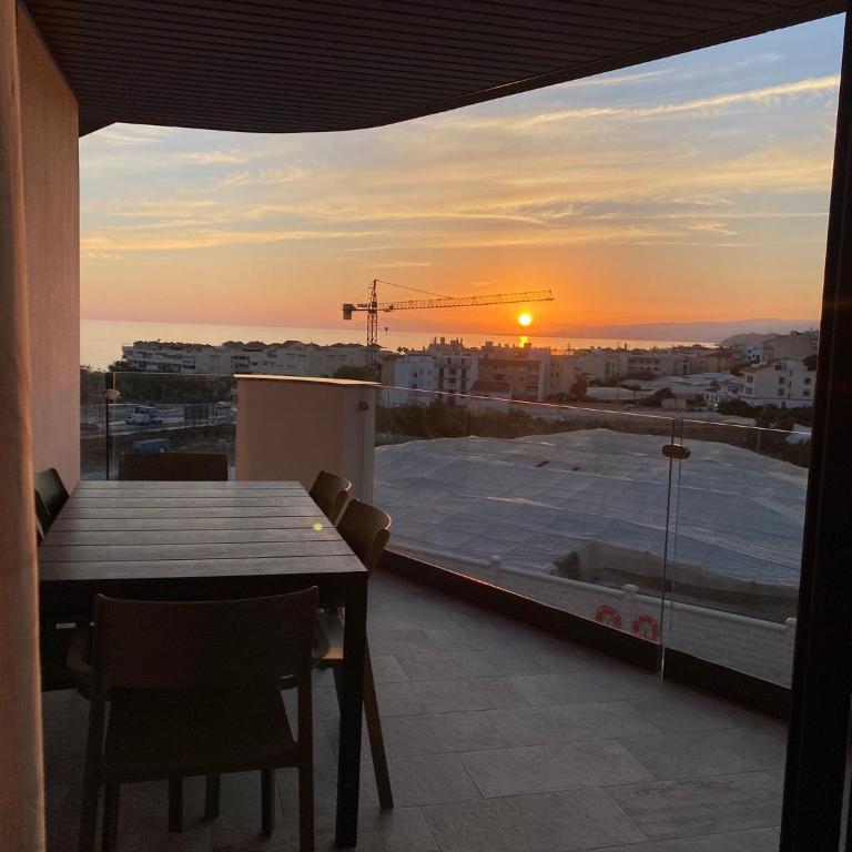 URBAN holidays - Two-Bedroom Apartment - 15