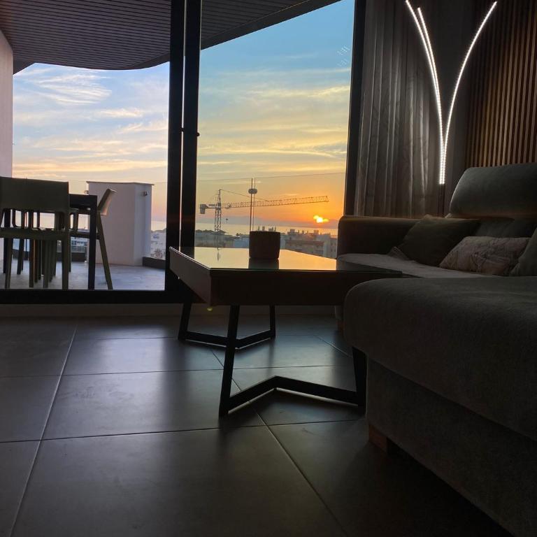 URBAN holidays - Two-Bedroom Apartment - 18