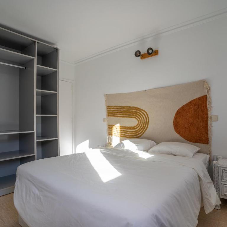 Central House - Two-Bedroom Apartment - 4