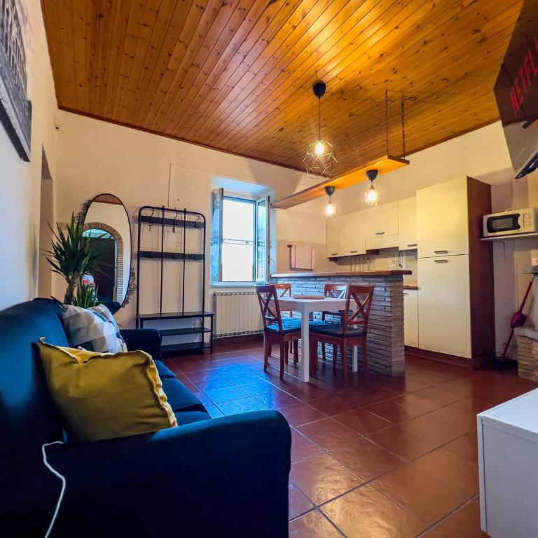 Apt Finestra Sul Castello, Vista Lago Wi-Fi Gratis - Appartamento con 2 Camere da Letto - 2