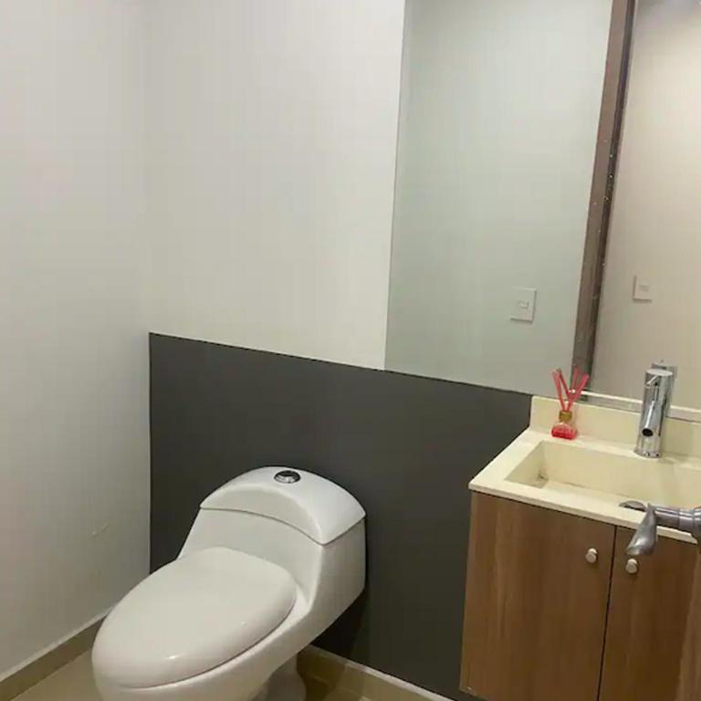 Apartaestudio Ciudad Jardín Centros Comerciales - Apartamento de 1 dormitorio - 5