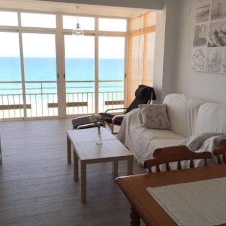 PRIMERA LINEA DE PLAYA-CULLERA - Apartamento de 2 dormitorios - 7