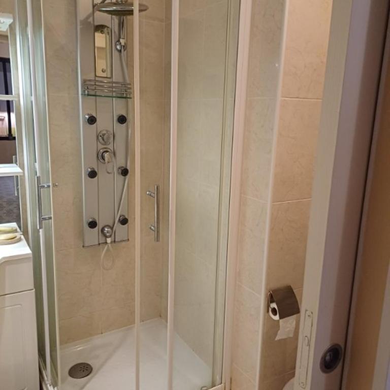 Joli cocon en plein centre ville - Appartement 1 Chambre - 11