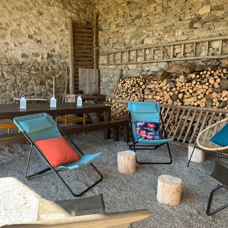 Ancienne ferme rénovée 8 pers, calme, confort, vue montagne et jardin - Maison de Vacances - 40