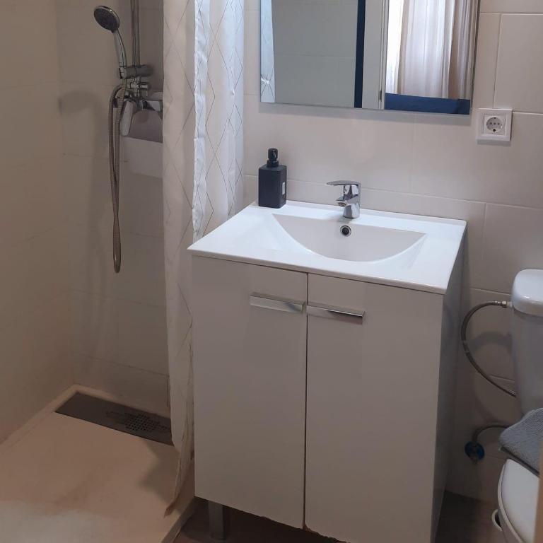 Bonito Alojamiento F - Apartment with Balcony - 4