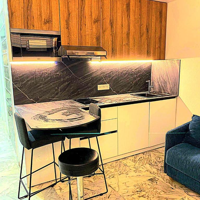 Côte d'Azur Oasis Suites - Appartement 1 Chambre - 9