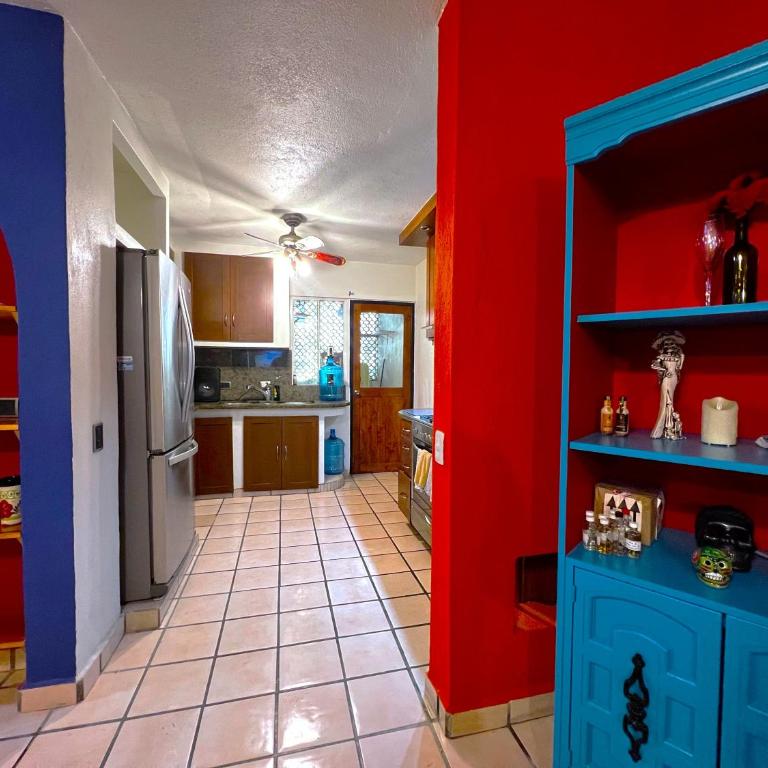Casa Revolucion: 2BR/2Ba Casita close to downtown with private parking - Apartamento de 2 dormitorios - 10