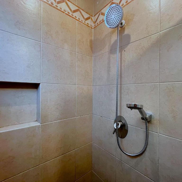 Casa Revolucion: 2BR/2Ba Casita close to downtown with private parking - Apartamento de 2 dormitorios - 17