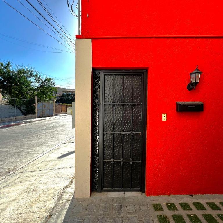 Casa Revolucion: 2BR/2Ba Casita close to downtown with private parking - Apartamento de 2 dormitorios - 34