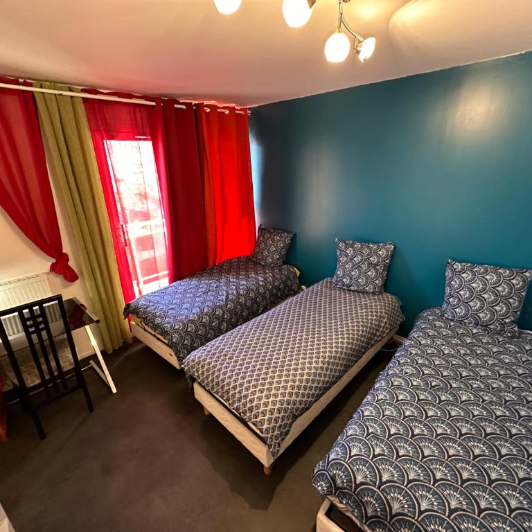 Appartement entier "Meublé le Sancy" proche de toutes commodités - Appartement 3 Chambres - 1
