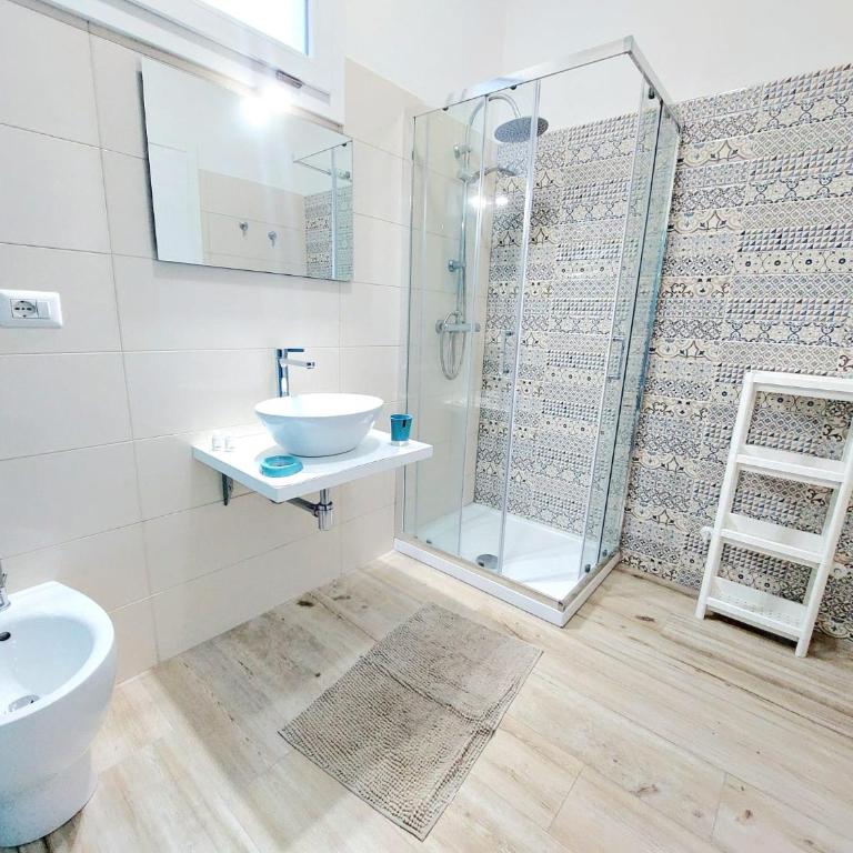 Camere in Piazzetta - Camera Matrimoniale con Bagno Privato - 11