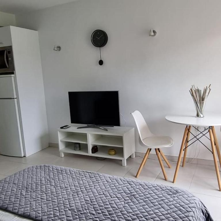 Minerva. Moderno estudio. Vistas al mar y montaña - Apartamento de 1 dormitorio - 19