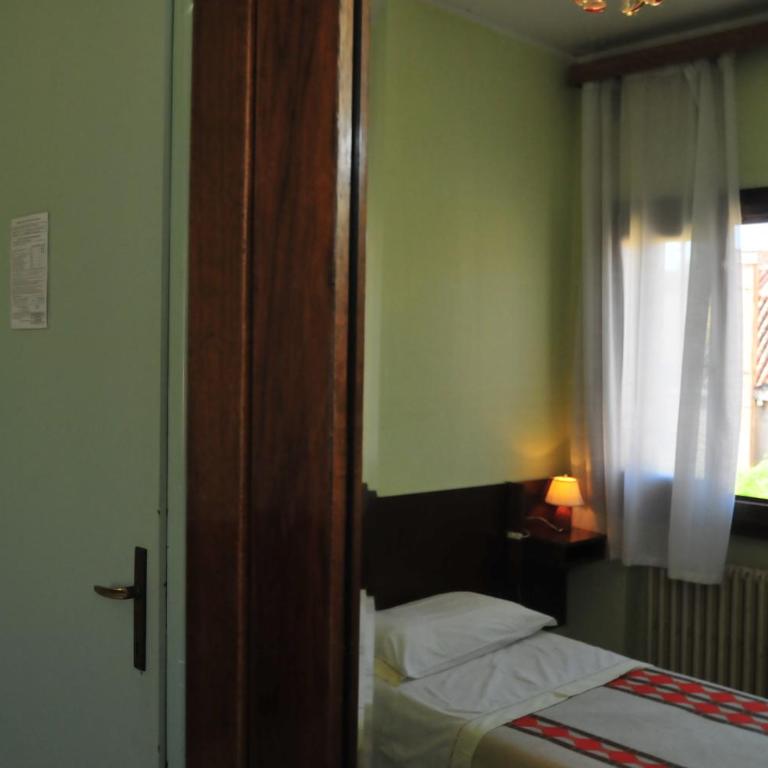 Locanda Sant'Anna Hotel - Camera Singola con Bagno in Comune - 3