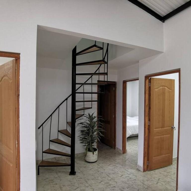 Hermosa finca a 5 minutos aeropuerto - Casa de 3 dormitorios - 18