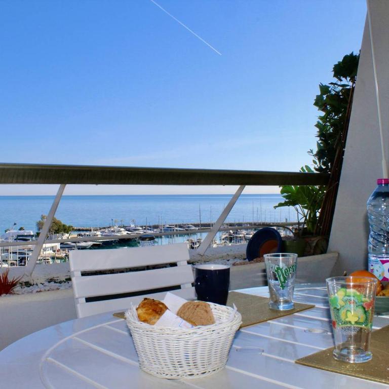 Appartement 3 Pièces avec Terrasse, 4 Couchages, Climatisation, Villeneuve-Loubet Plage - FR-1-252A-116 - Appartement - 1