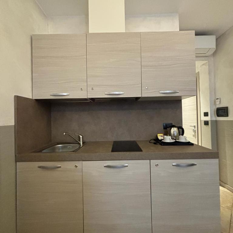 Hotel Plaza - Studio - 3