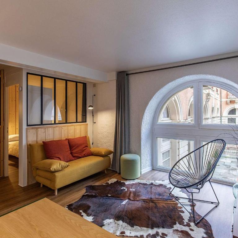Charmant T2 avec cuisine neuve et cave au centre de Cauterets - FR-1-401-278 - Appartement - 1
