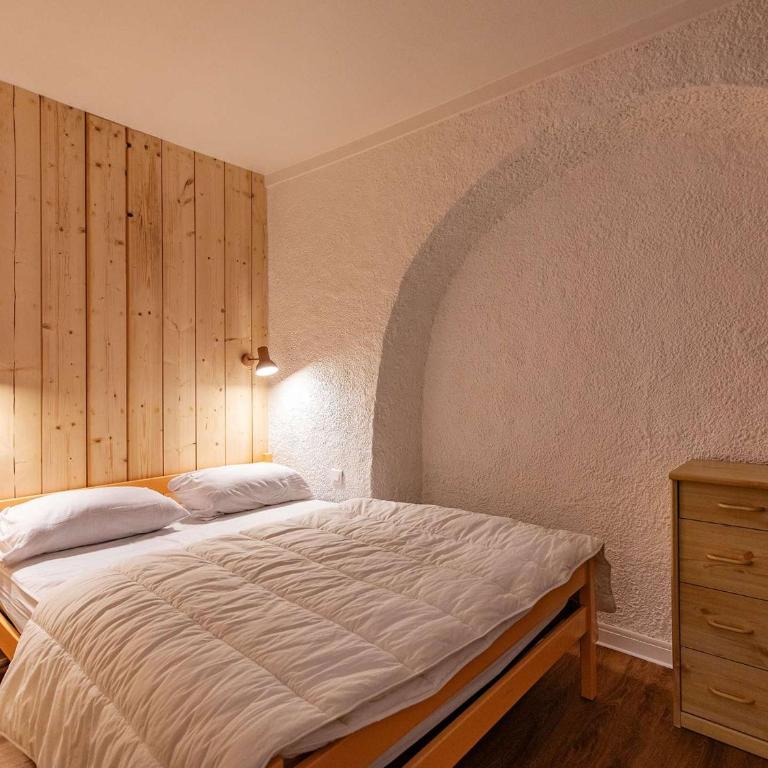 Charmant T2 avec cuisine neuve et cave au centre de Cauterets - FR-1-401-278 - Appartement - 9