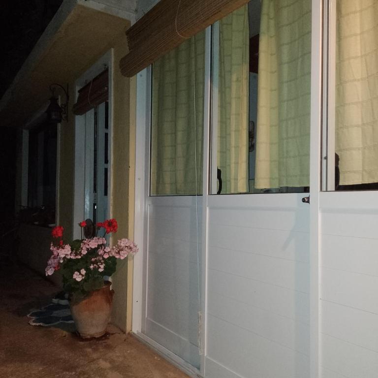 TENDERETE - Double or Twin Room with Private Bathroom - 5