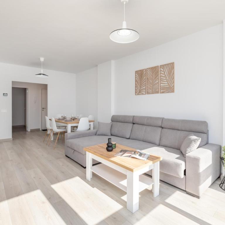 Casa Esmeralda, 7 min to beach, Garage - Two-Bedroom Apartment - 14