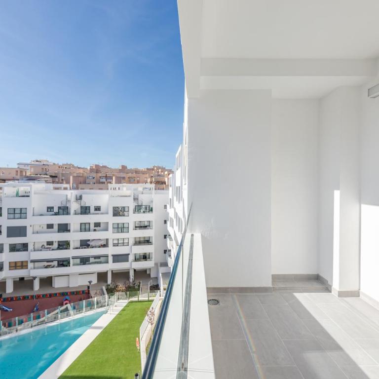 Casa Esmeralda, 7 min to beach, Garage - Two-Bedroom Apartment - 4
