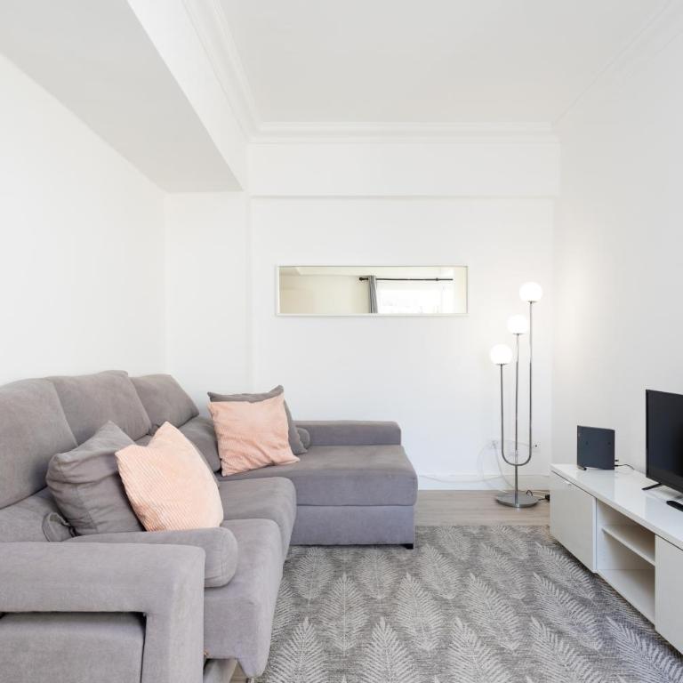 Home2Book Stylish & Bright Apt, Santa Cruz Center - Apartamento de 2 dormitorios - 7