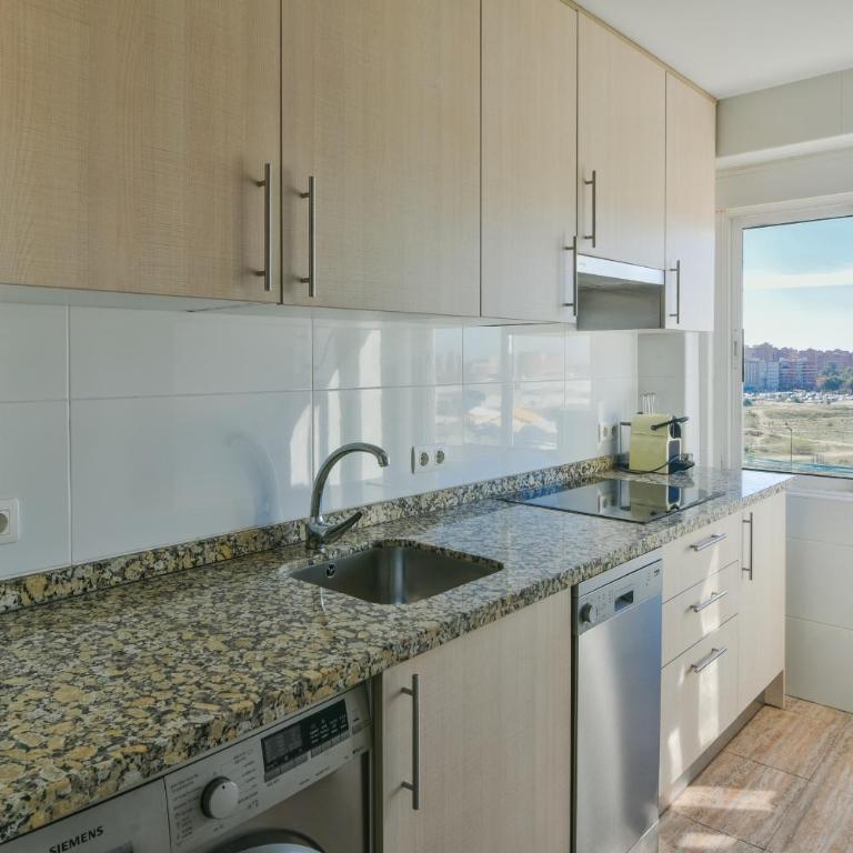Panoramic Sunset Málaga - Three-Bedroom Apartment - 22