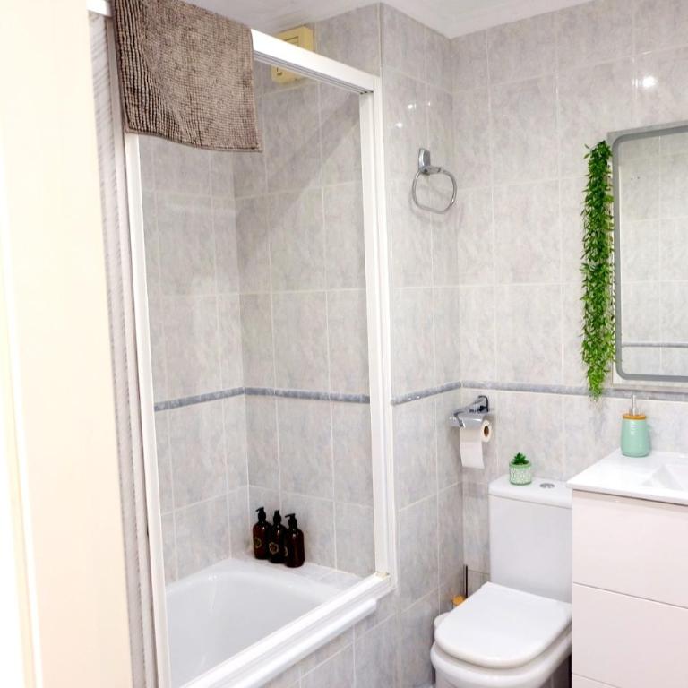 Panoramic Sunset Málaga - Three-Bedroom Apartment - 19