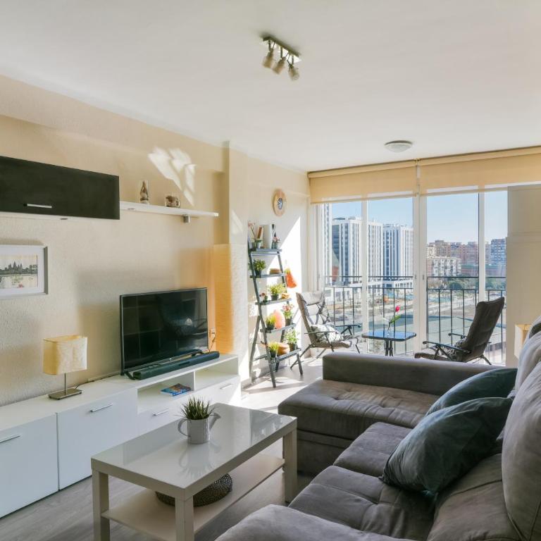 Panoramic Sunset Málaga - Three-Bedroom Apartment - 9